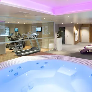 **** Hotel Oceania Ferrand Frankreich